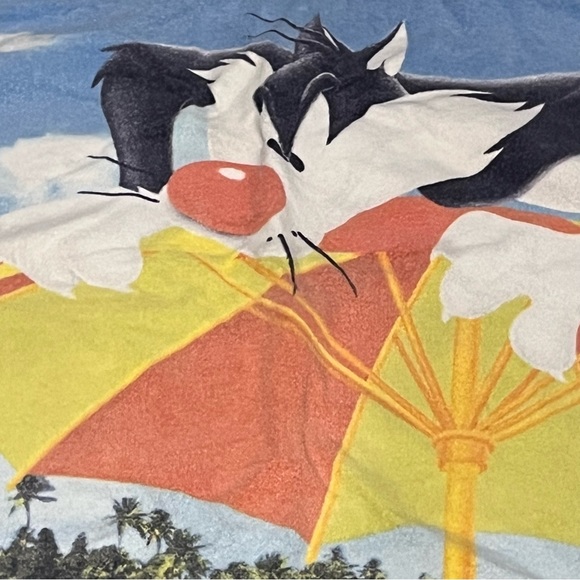 Vintage Tweety Sylvester Beach Towel Umbrella - Picture 4 of 10